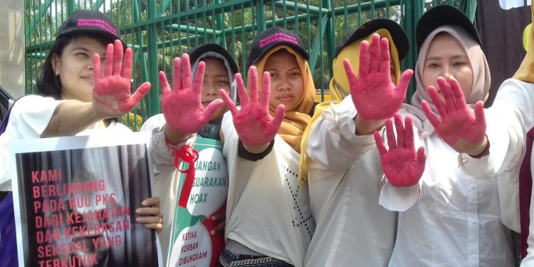 Massa Aksi mendesak DPR RI sahkan RUU P-KS (FOTO: Fachrul Misbahudin)