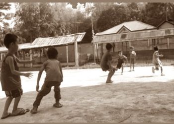 Melatih Kerjasama Melalui Permainan Tradisional