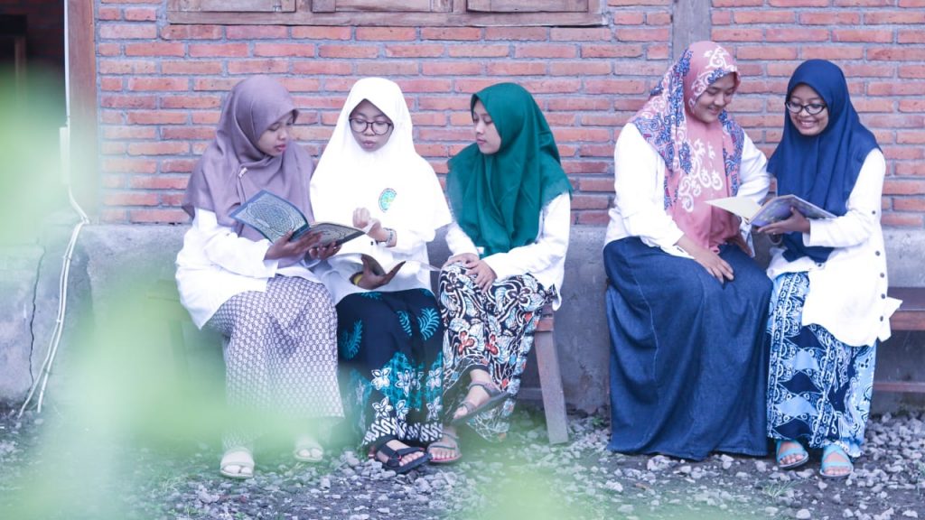 perempuan pesantren