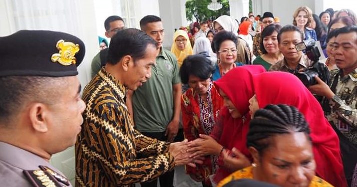Perempuan Arus Bawah