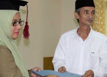 Rektor Perempuan dari Pesantren