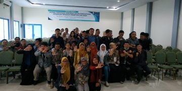 dipenuhi dengan kasih sayang